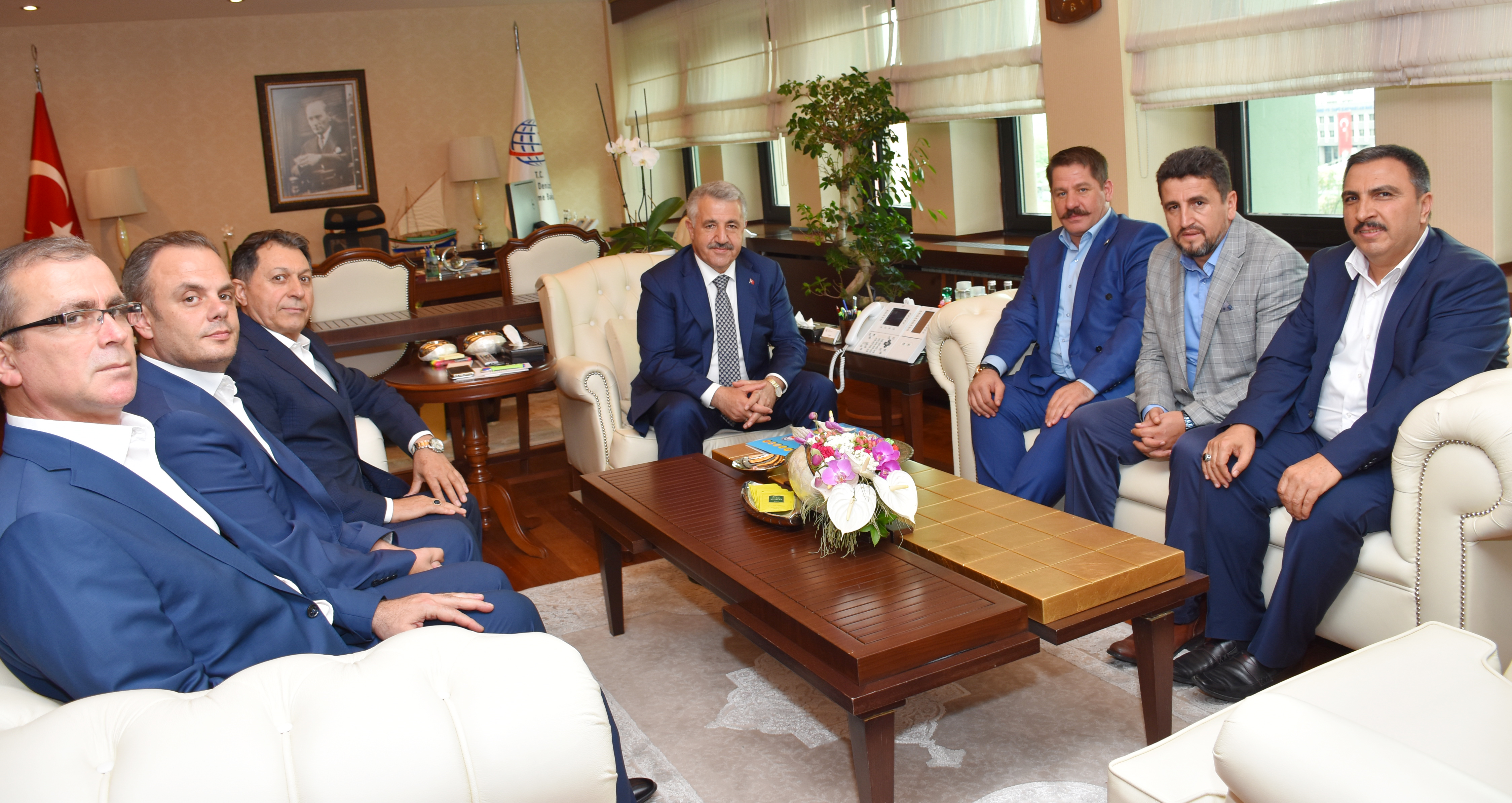 Başkanlarımız Ulaştırma, Denizcilik ve Haberleşme Bakanı Arslan'ı Ziyaret Ettiler