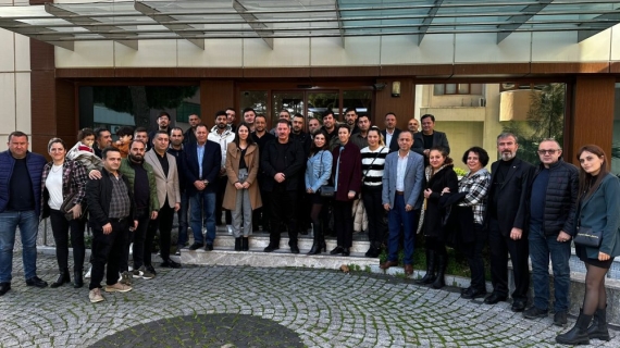 İzmir'de Genişletilmiş İl Temsilciler Toplantısı Gerçekleştirdik